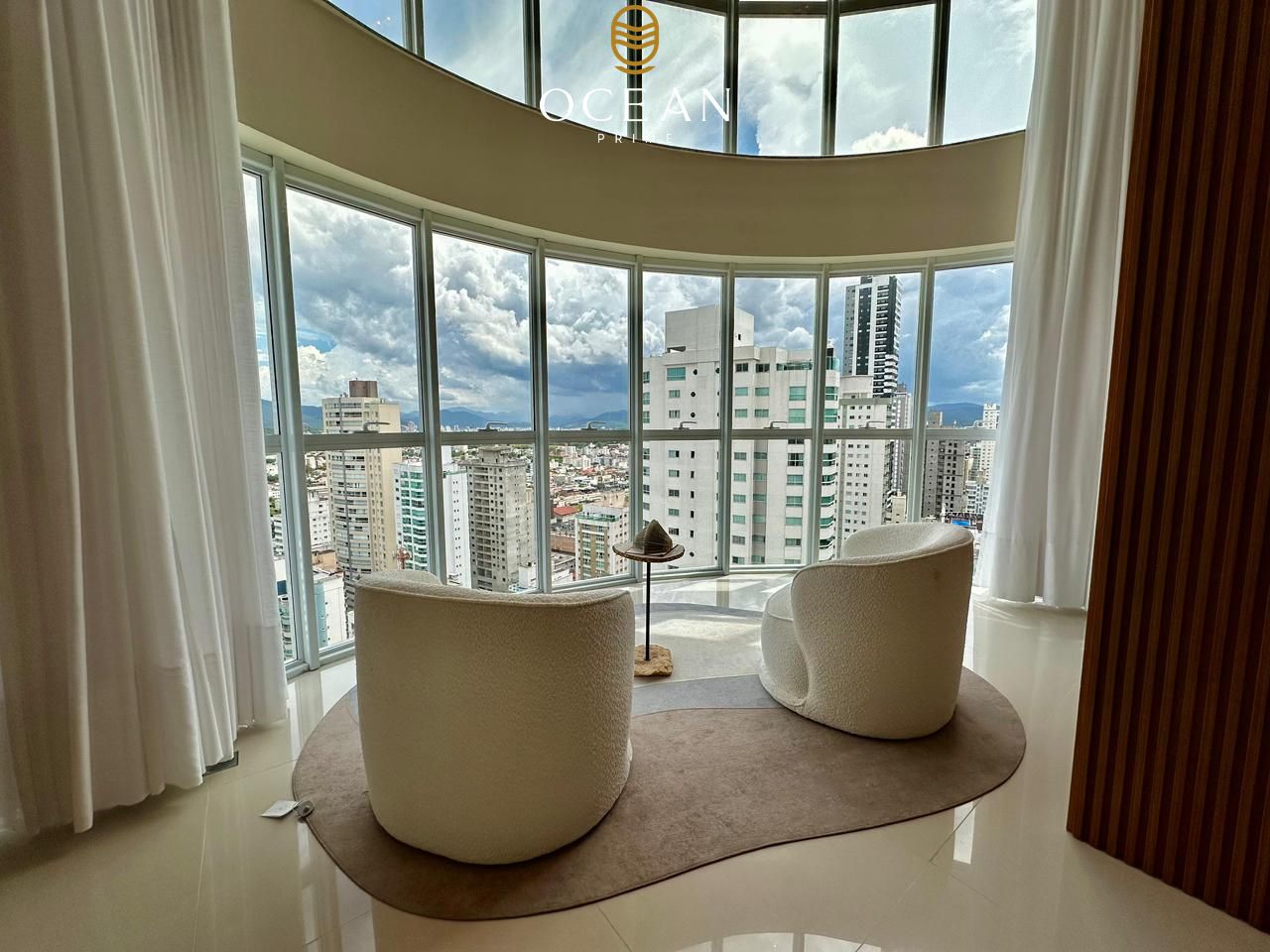 Edifício Le Majestic - Quadra mar (Centro) - BC